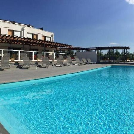104 Douce Provence Au Calme Face A La Piscine Apartman Éguilles Kültér fotó
